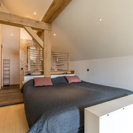 Villa Buytenplaats 183 *