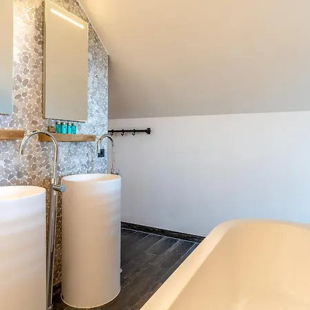 Buytenplaats 183 فيلة *